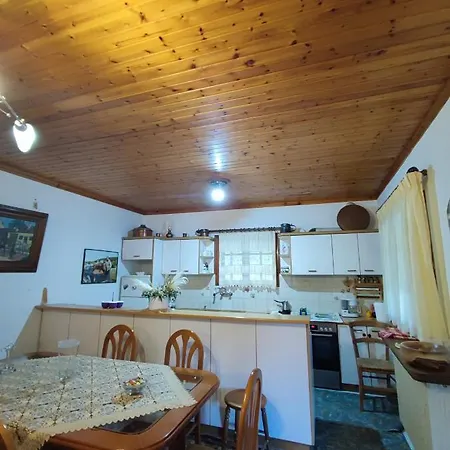 Lagadia Casa de Férias